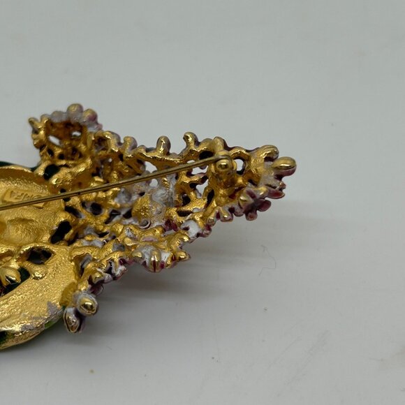 Vintage Museum Of Fine Arts Lilac Brooch Enamel Flower Gold-tone MFA - Picture 13 of 16